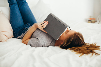 Lampičky pro pohodlné čtení v posteli